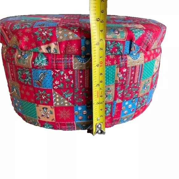 Vintage Quilted Red Christmas Sewing Box RARE FIND! - Picture 3 of 3